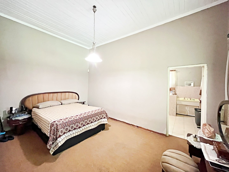 Commercial Property for Sale in Broederstroom North West